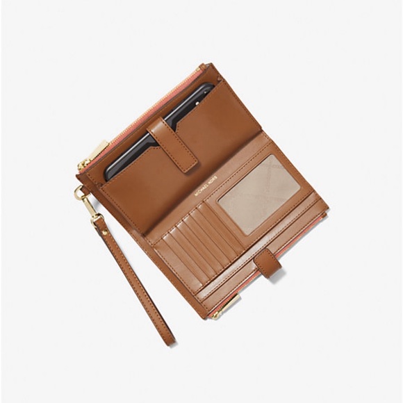 ❤️❤️❤️Authentic Michaelkors Jet Set Travel Signature Logo Smartphone Wallet❤️❤️ - Picture 3 of 10